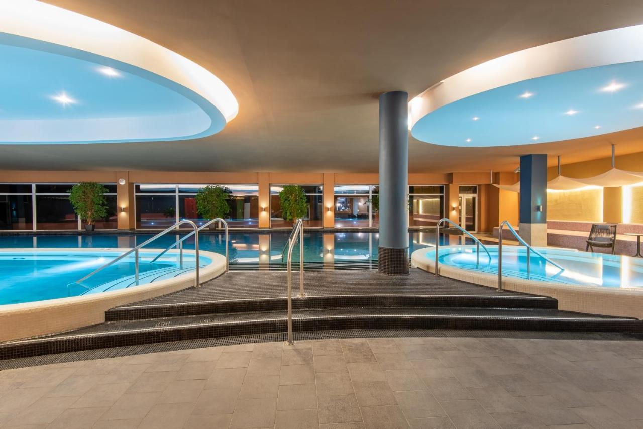 Hunguest Hotel Forrás Szeged Esterno foto