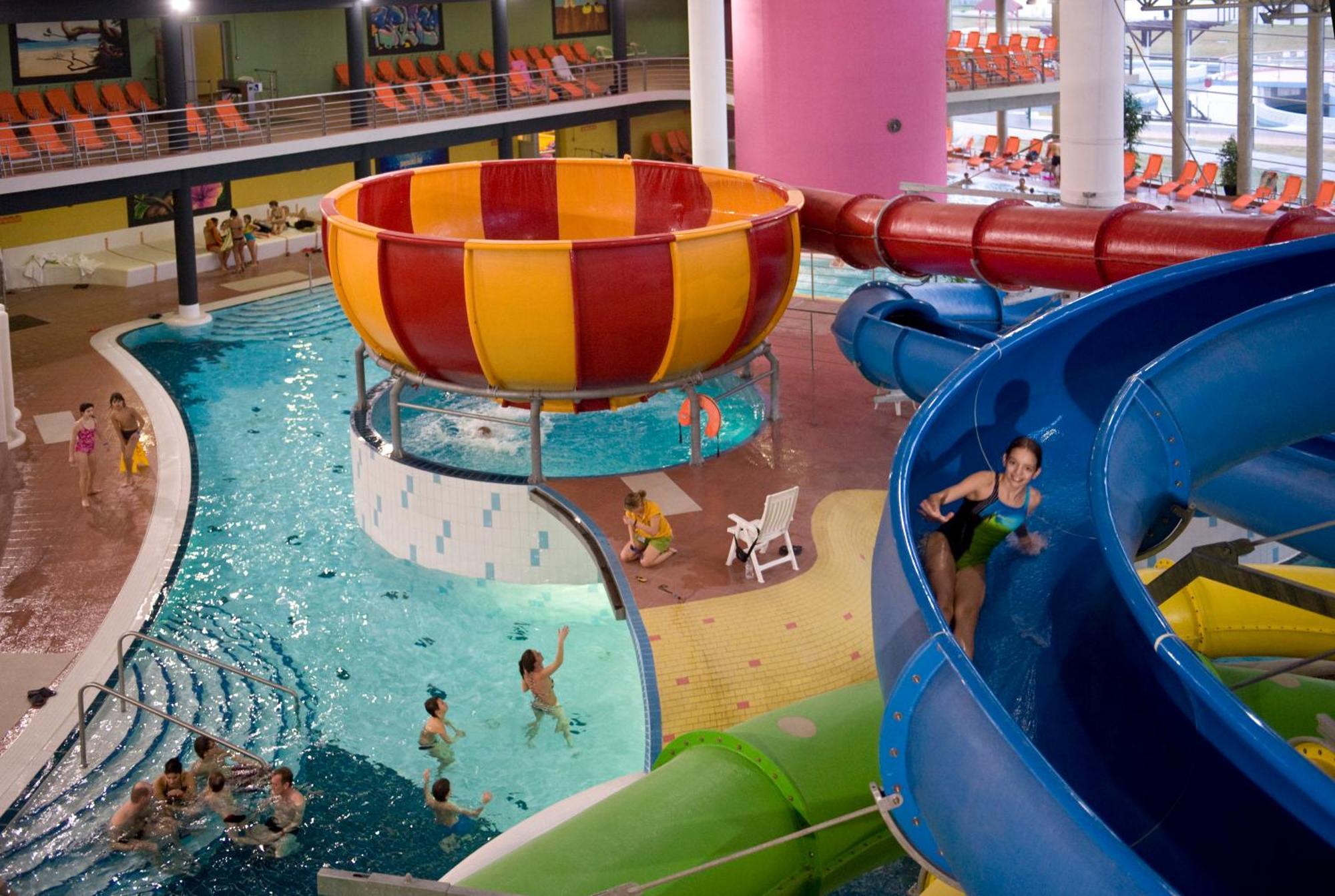 Hunguest Hotel Forrás Szeged Esterno foto