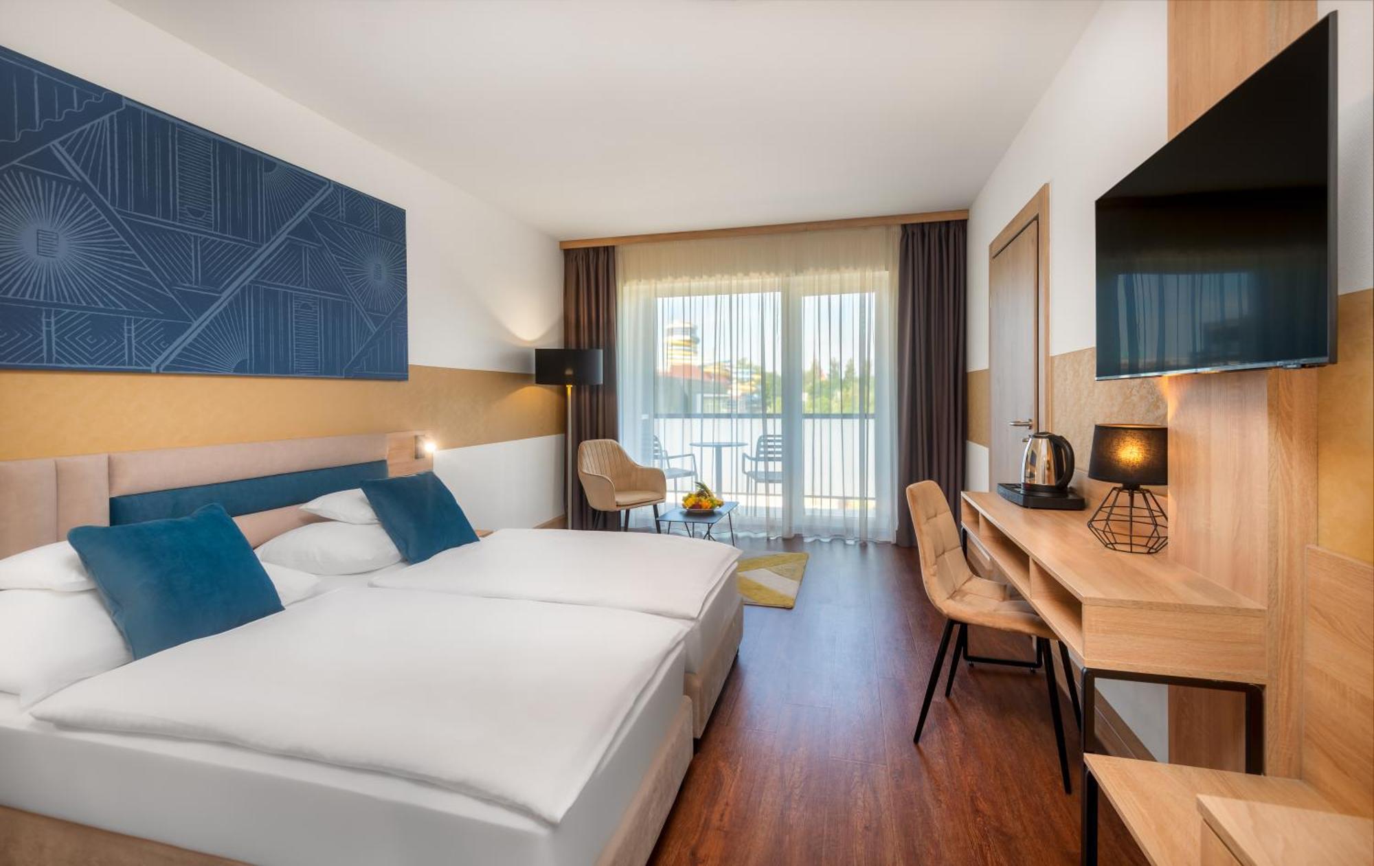 Hunguest Hotel Forrás Szeged Esterno foto